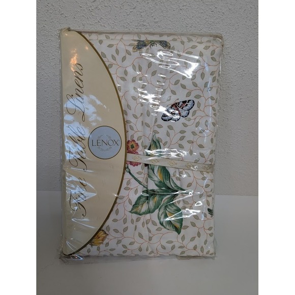 Lenox Butterfly Meadow Tablecloth 60 x 104 Oblong Fine Linens Floral Cottage - Picture 1 of 5